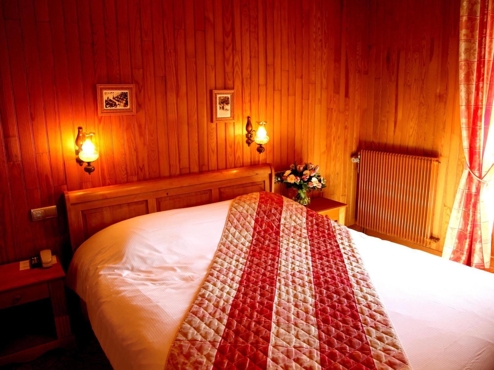 Logis Hotel Des Bains Gerardmer Ngoại thất bức ảnh